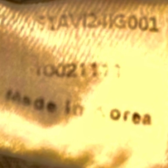 MCM Munchen Hobo Handbag, Crossbody, Shoulder Bag, Authentic. EUC - Picture 15 of 15